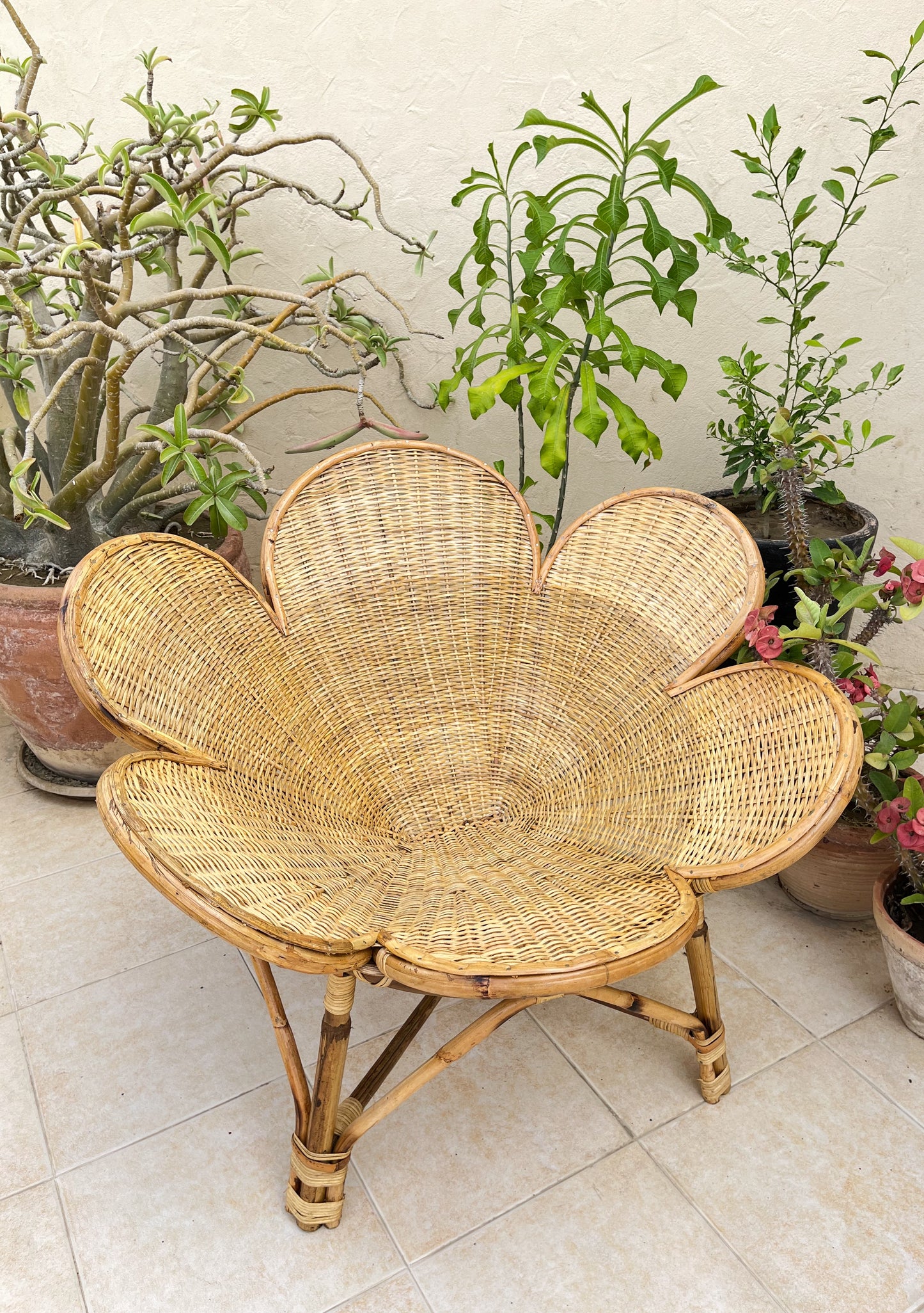 Phool chair