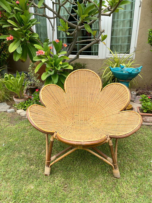 Phool chair